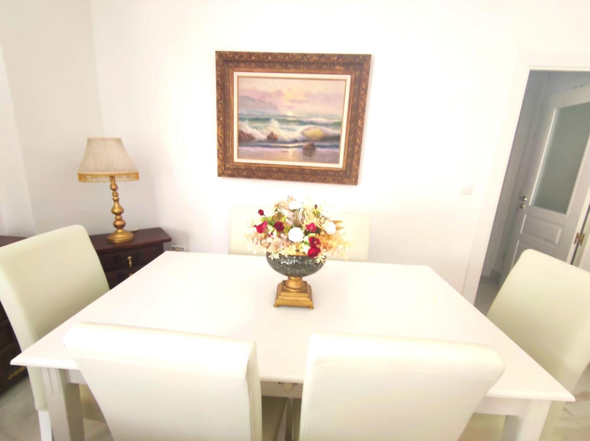 Angeles Center Apartment Marbella